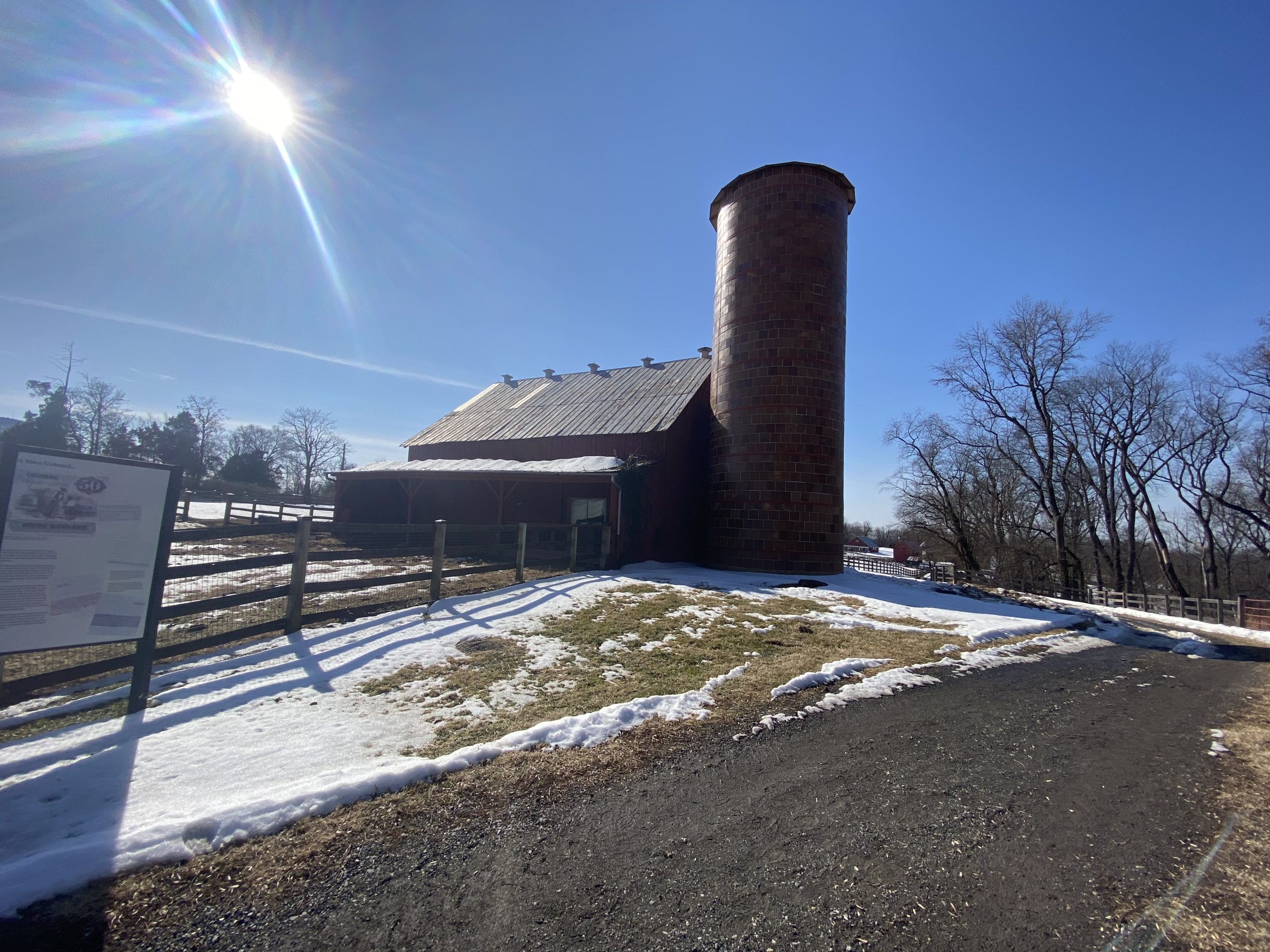 Red barn and brick silo at Oxon Hill National Park in Maryland