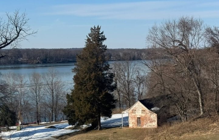 Old house along Potomac River at Fort Washington National Park